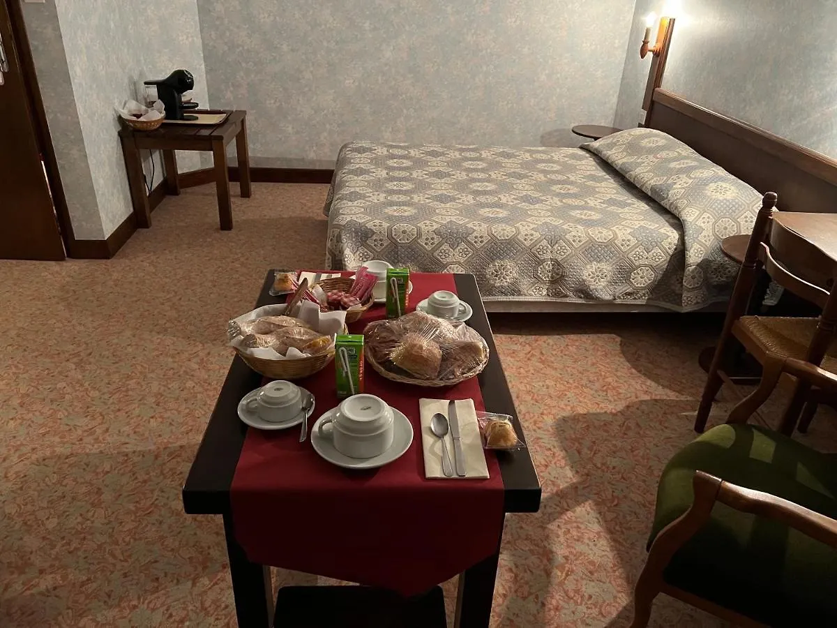 Relais Des Ardides location